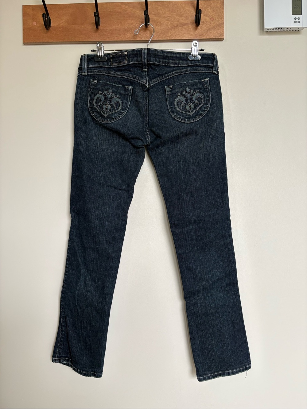 SIWY Tina Contoured Shorty Jeans 30 Low Rise Dark Wash Y2K Embroidered
